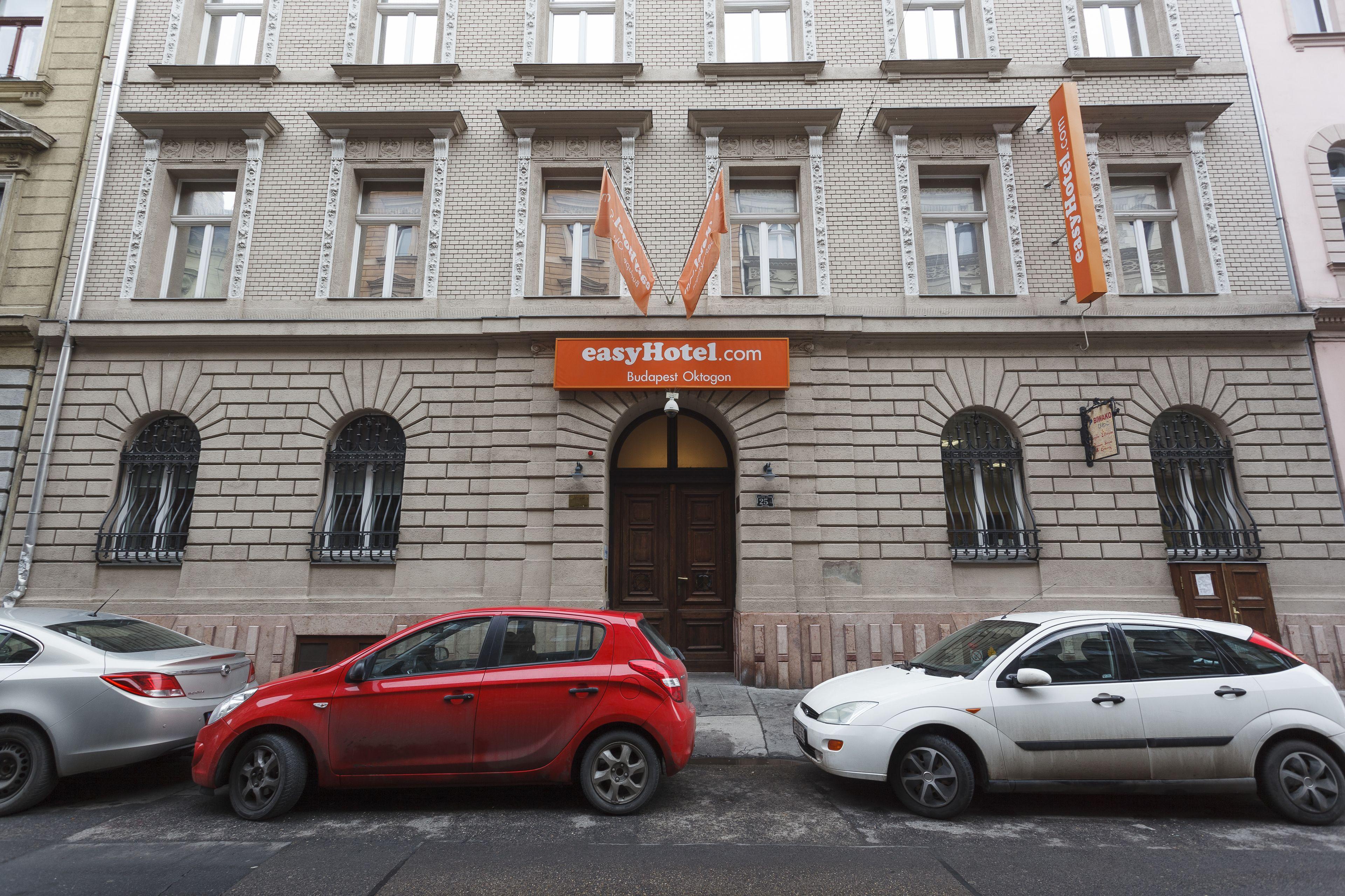 Easyhotel Budapest Oktogon — Photos 2